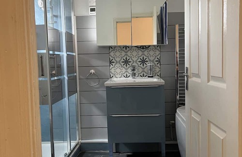 Westcliff-on-Sea Apartment | Comfortable double bedroom with shared bathroom