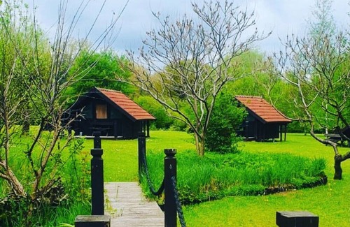 Gross Raden House | Gemütliche Holzhütte im Abenteuer Camp Hennig!