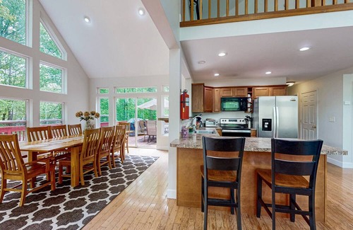 Lackawaxen House | Spacious chalet with pool, skiing, beach, arcade + more