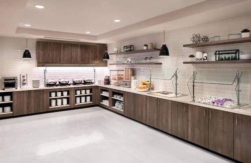 Ludlam Apartment | King Studio Near Marathon MIA