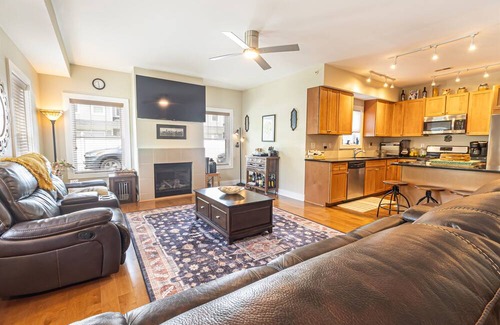Saratoga Springs Condo | Comfortable Condo near Saratoga State Park!