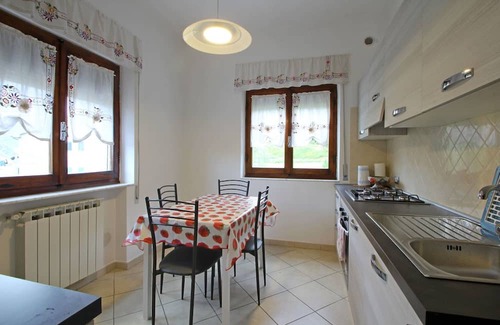 San Carlo Terme Villa | Stunning villa for 5 people with WIFI, TV and parking, close to Forte Dei Marmi