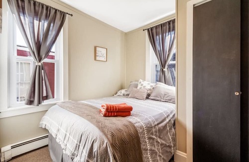 Lancaster House | 5 Beds | Great for Families and Vacationers