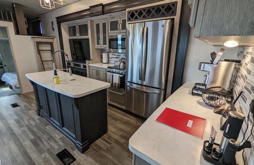 Gravois Mills House | Spacious Poolside Luxury RV Experience