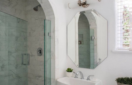 Historic Tennis Club House | 3 Boutique Style Rooms, 3 Gorgeous Pools - Steps from Downtown Attractions