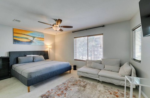 Las Vegas House | 4 Story Desert Oasis 15 mins from Las Vegas strip