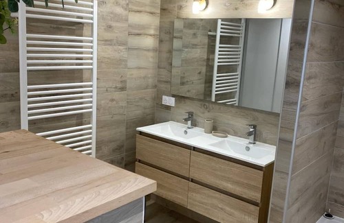 Redessan House | Le Clos des Grenadiers-House-Family-Ensuite with Bath-Garden view