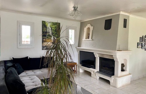 Saint-Etienne-des-Sorts House | Villa de Campagne Située en Plein Cœur du Gard Rhodanien