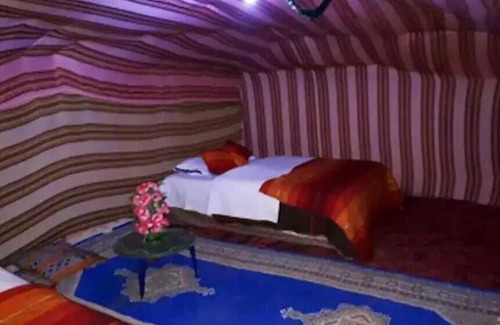 Hassilabied RV Rental | Primitive tent in the desert