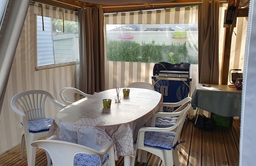 Penestin Ski Chalet | Chalet et Caravane sur Terrain Privé , au Bord de mer