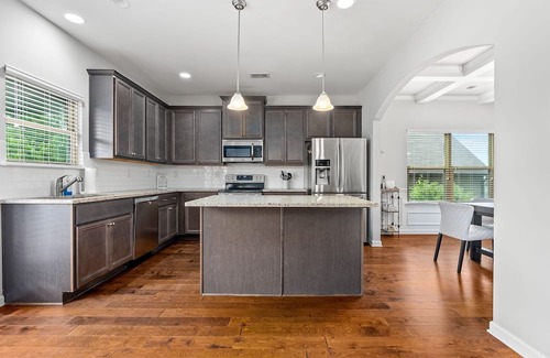 Opelika House | Perfect for the entire family! Fire Pit! Convenient Location!