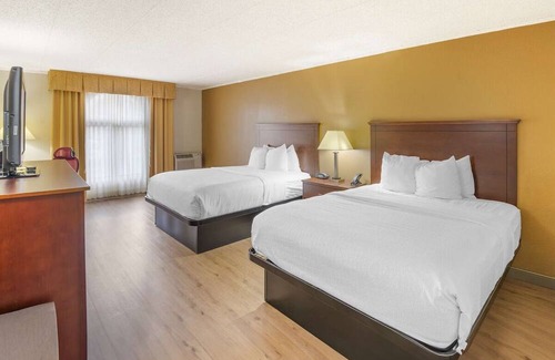 North Chesterfield House | Elegant Rooms with Hot Breakfast – Minutes from Richmond Museums