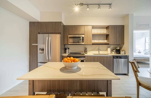 Glenvar Heights Apartment | #213 - Tucker Dadeland