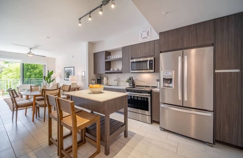 Glenvar Heights Apartment | #214 - Tucker Dadeland