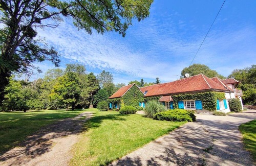 Roffey House | Home - Champs du Moulin - Séjour à Roffey