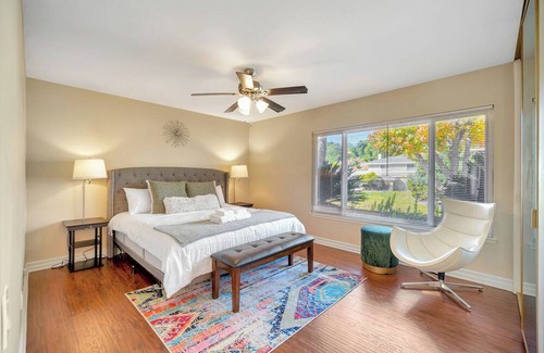 Fullerton House | Spacious Family Home/ Minutes to Disney and Knott's