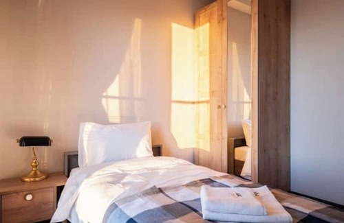 Kagithane Apartment | Juno - 3BD Fantastic Duplex Flat in a Residence