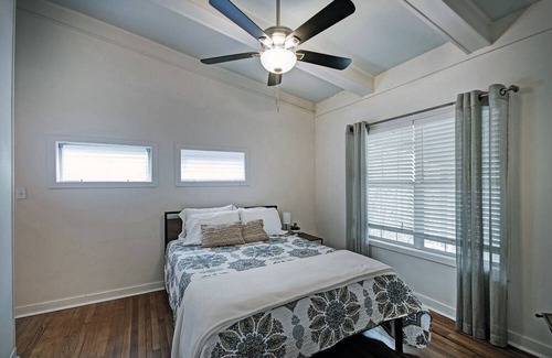 Greater Belhaven House | 3 Bedroom 2 Bath Belhaven Mid Century Modern with fantastic private deck