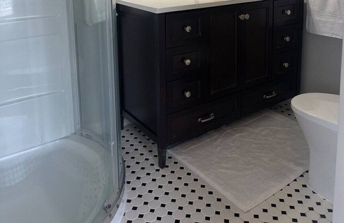 Royal Oak Apartment | Downtown Royal Oak Urban Getaway