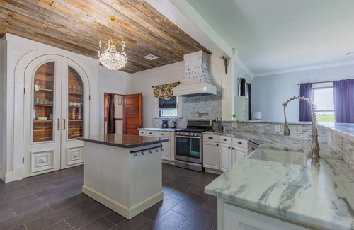 Manor House | Tranquil Manor Farm Haven
