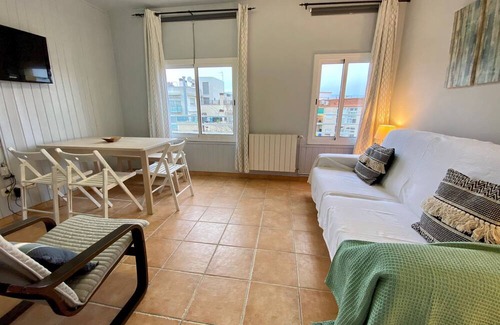 La Font d'en Fargues House | SPACIOUS WHOLE HOUSE with VIEWS 5PP Wi-Fi TERRACE by MyRentalHost