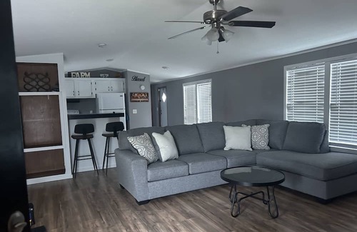 Kerrville House | Cozy Kerrville home