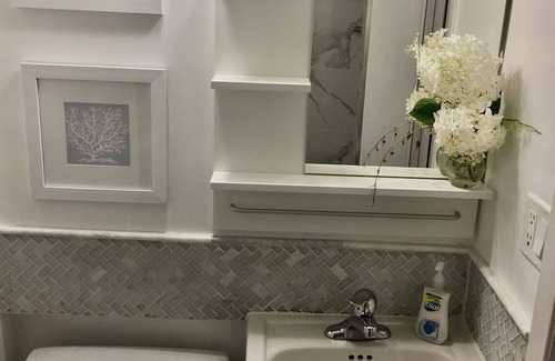 Bracondale Hill House | Casaloma Duplex on St. Clair West
