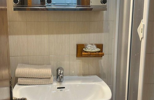 Jaca House | Villa Jaca, 4 bedrooms, 6 persons