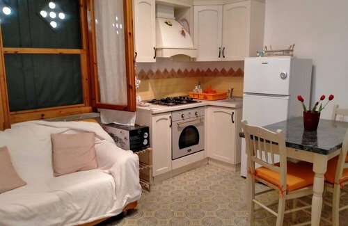 Giannella House | Holiday Home 'Residence Giannella - Ginestra 17' with Private Garden and Air Conditioning