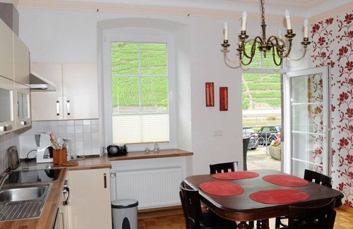 Ernst Apartment | “Winzerstube” in the Hommes winery