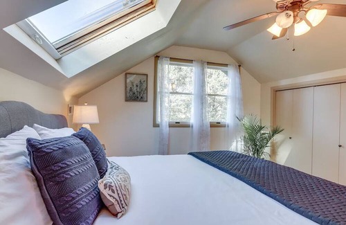 Benton County House | Scarlett Manor: Your Exclusive Escape & Event Oasis - Tailored to You!