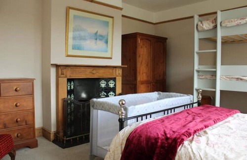 Repps with Bastwick House | Spacious Dog Friendly Family Home on Norfolk Coast