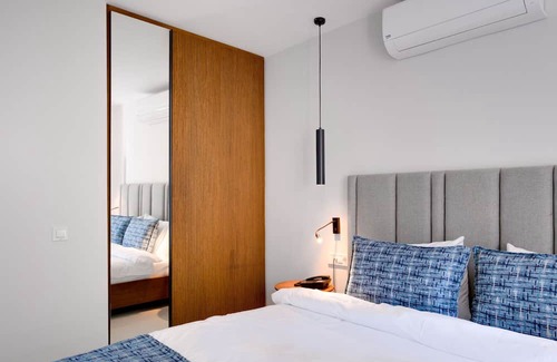 Bodrum City Center Apartment | Residence with Balcony Shared Pool 5 min to Beach