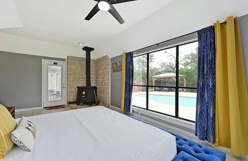 Manchaca House | Manchaca Home with Pool & Spa - Red Door Ranch!