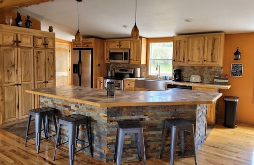 Lovingston Cabin | Blue Ridge Cabin