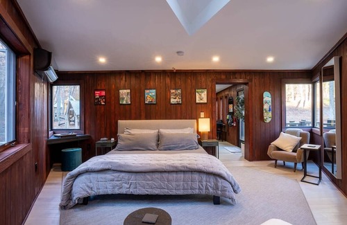 Brevard Cottage | Glamping in Brevard - Hellbender Treehouse