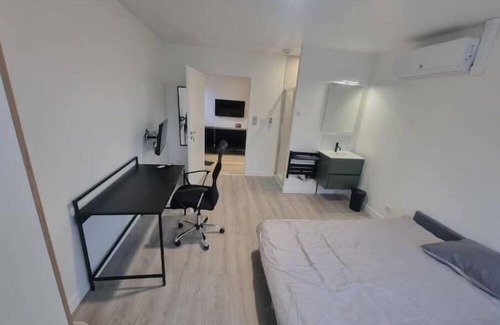 Saint-Priest Apartment | Appartement T5 Avec 4 Chambres