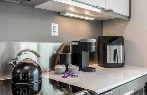 Cultural District Apartment | Luxury Penthouse Suite In The Heart Of Downtown