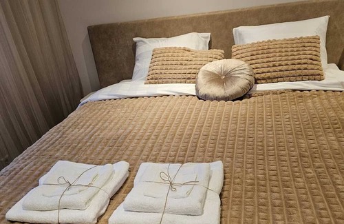 Lisse City Center Apartment | Homerez - Beautiful apartement for 2 ppl. with terrace at Lisse