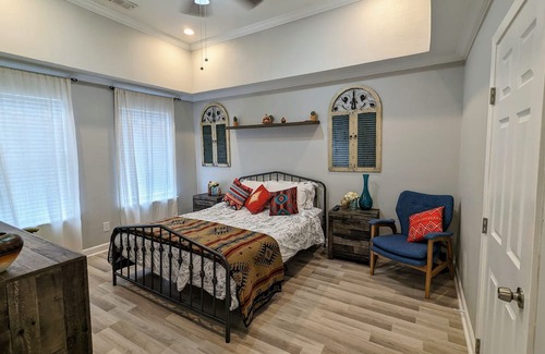 Washington Ave./ Memorial Park House | Lovely 3BR/Bath in Houston's heart. Downtown, Montrose, Heights