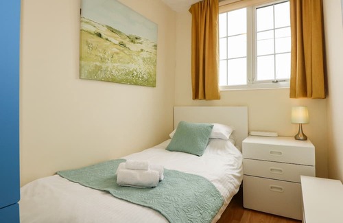 Skegness House | MARTELL COTTAGE, with a garden in Anderby Creek