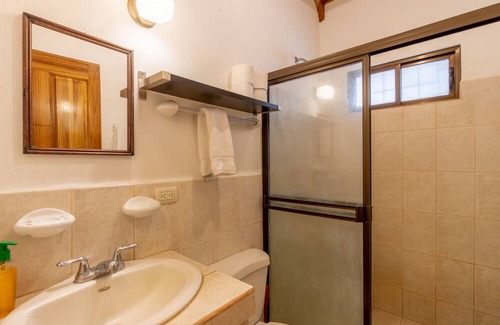 Nosara House | Cozy Beach Casita - 4 Min Walk to the Beach