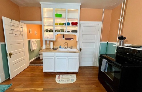 Helena Apartment | The Gallatin - Spacious 1 Bed Dog Friendly