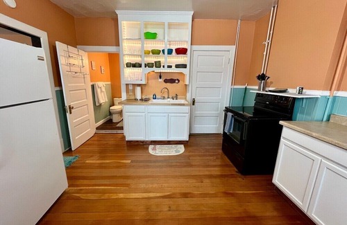 Helena Apartment | The Gallatin - Spacious 1 Bed Dog Friendly