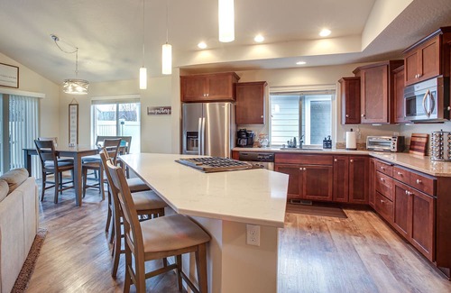 Liberty Lake House | Welcoming Liberty Lake Home ~ 18 Mi to Spokane!