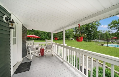 Millrift Cottage | Romantic Cottage for Two in the Pocono's