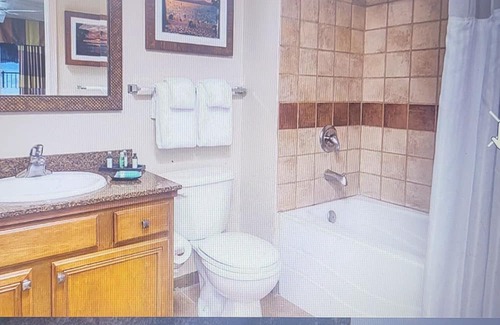 Round Hill Village Apartment | Cozy 1-bedroom apartment with WiFi and fitness room in lovely Zephyr Cove