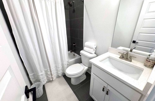 Home Park House | Spacious Luxury Home in Atlanta!