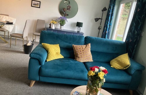 Ballycastle House | Fairhill Cottage, 3 minutes drive to the beach.