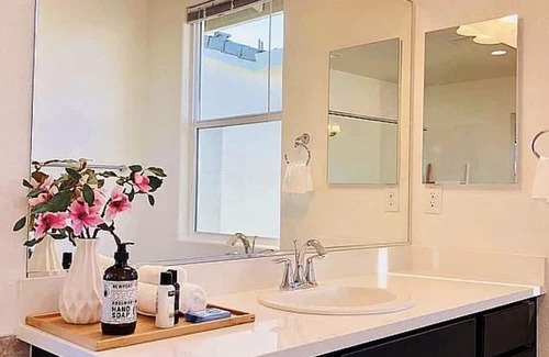 Elk Grove House | Newly private home - Central Elk Grove